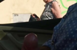 XXX Der kahle Mann war braune Haare geblasen, die auf dem Boden gut reife frau gefickt aussieht
